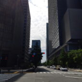 休日の大手町１