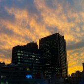 嵐の前の夕焼け