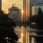 大手町の朝です