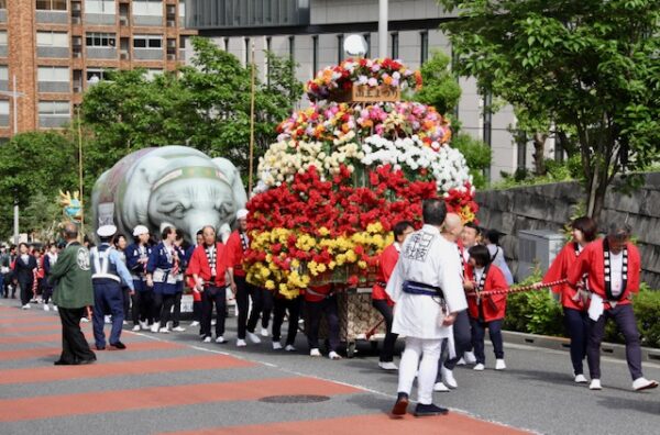 2200日ぶりの神幸祭
