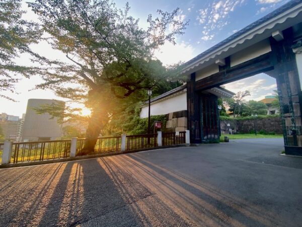 田安門の日の出