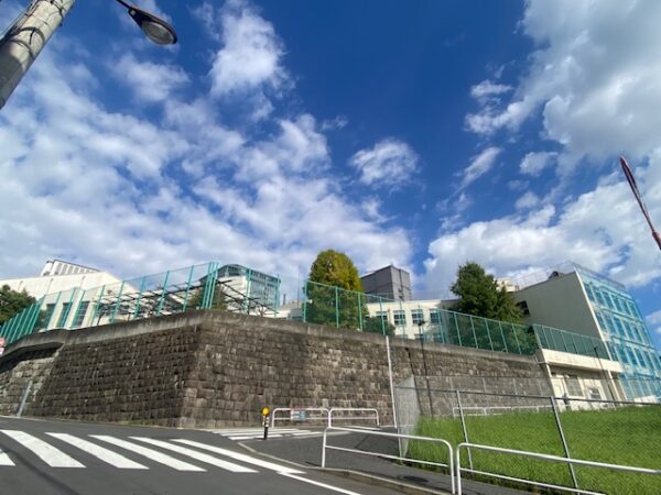 取り壊し決定の永田町小学校