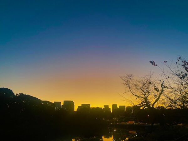 明けゆく千代田