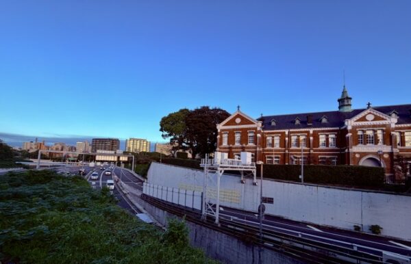 近衛師団と高速道路